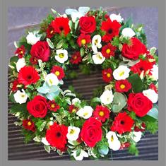 Red and white Open Wreath